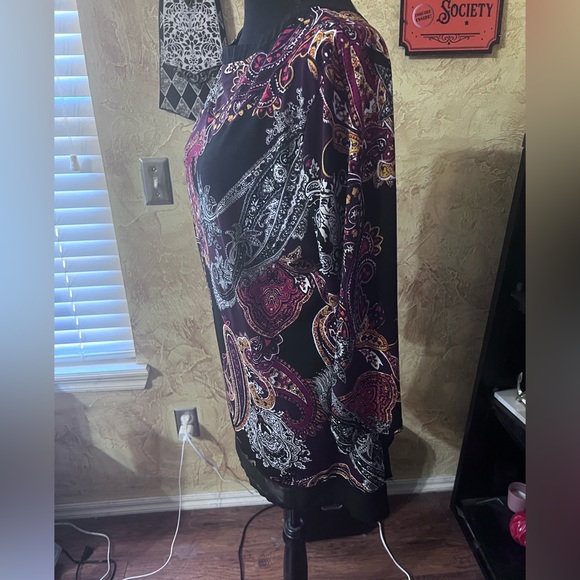 Woman’s top - Picture 4 of 6